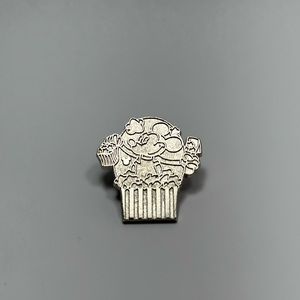 🪼2 for $20🪼 Disney pin